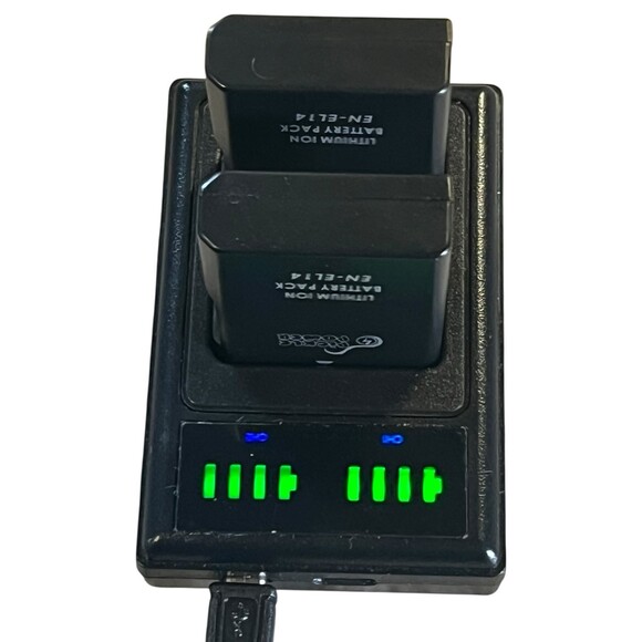 EXC++ RED Nikon D3200 Digital SLR Camera Body Only - Picture 13 of 16